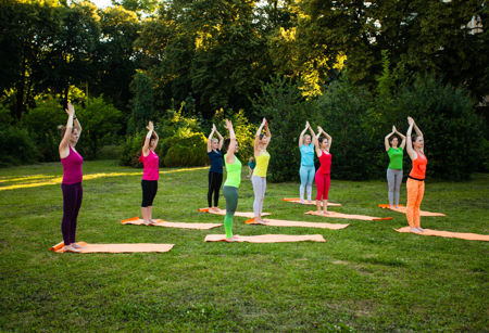 Bild für Kategorie Yoga im Freibad